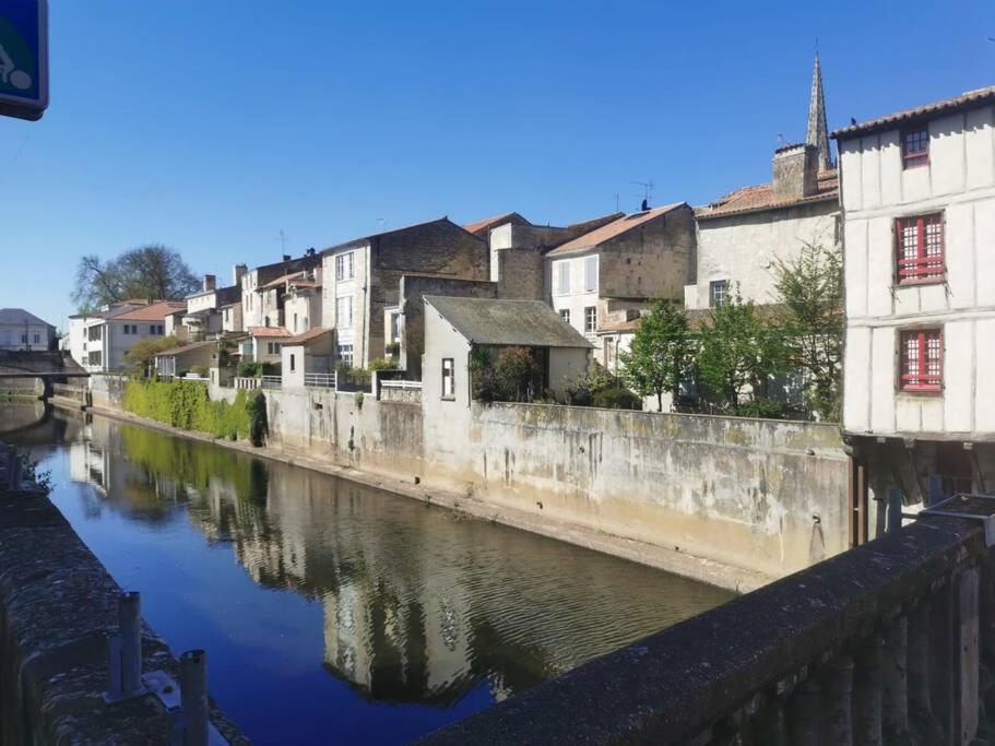 La Maisonnette Du Marais Fontaines  ภายนอก รูปภาพ